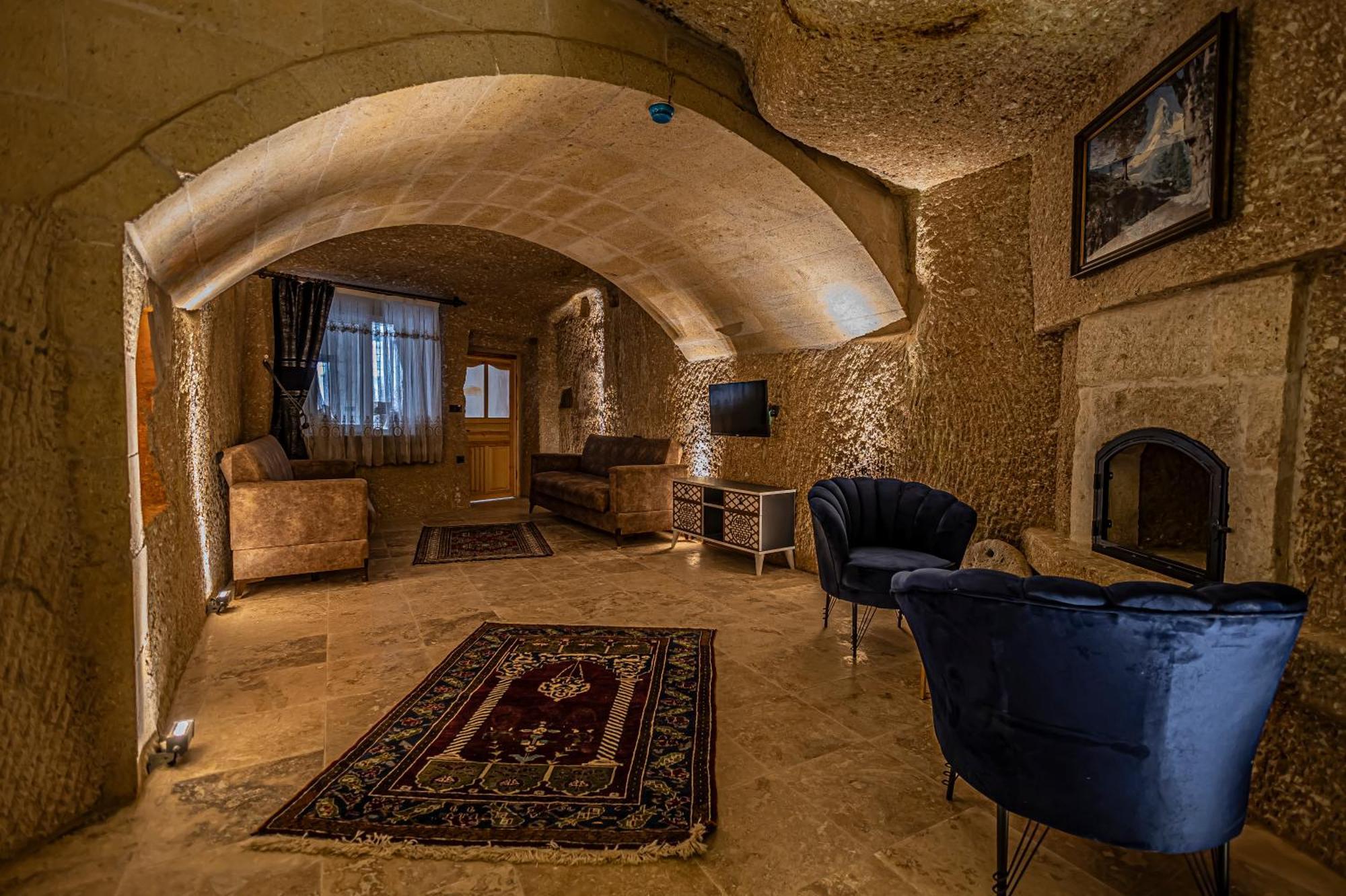 Zuemruetue Anka Cave Hotel Юргюп Екстериор снимка