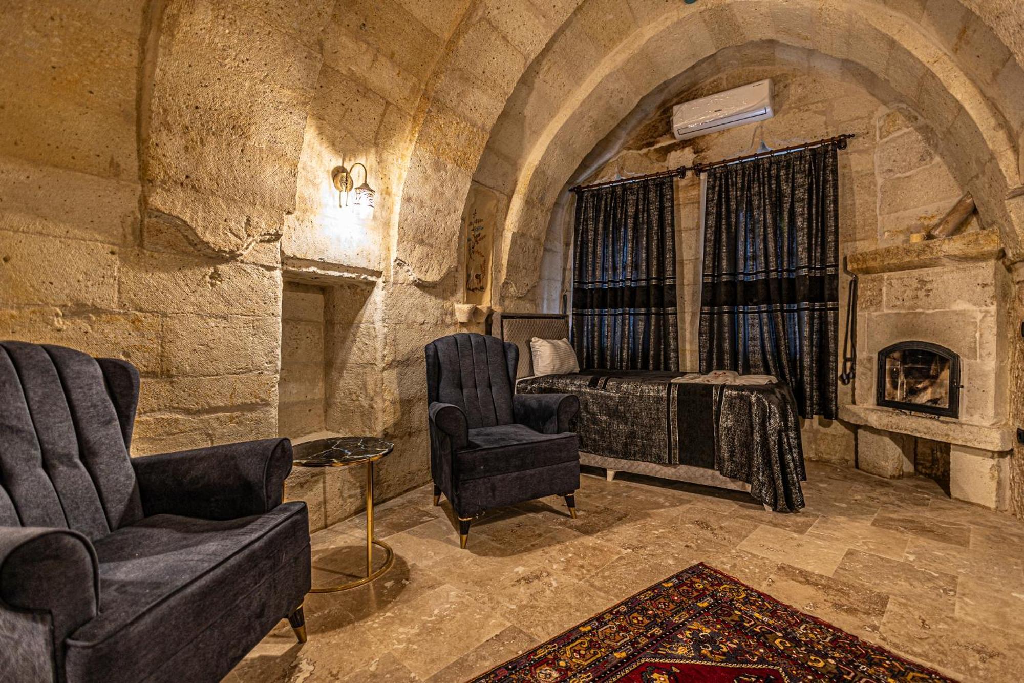 Zuemruetue Anka Cave Hotel Юргюп Екстериор снимка