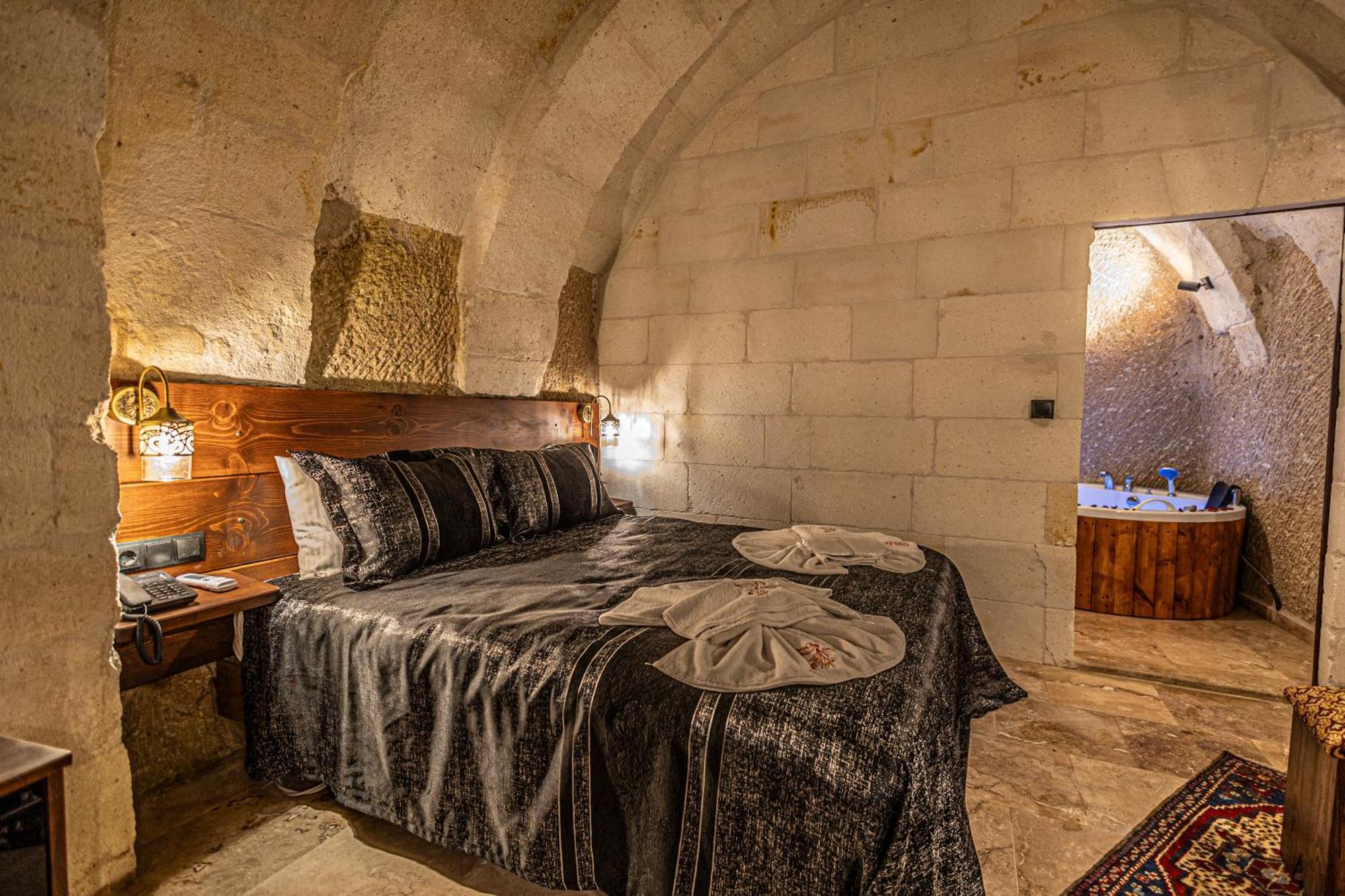 Zuemruetue Anka Cave Hotel Юргюп Екстериор снимка