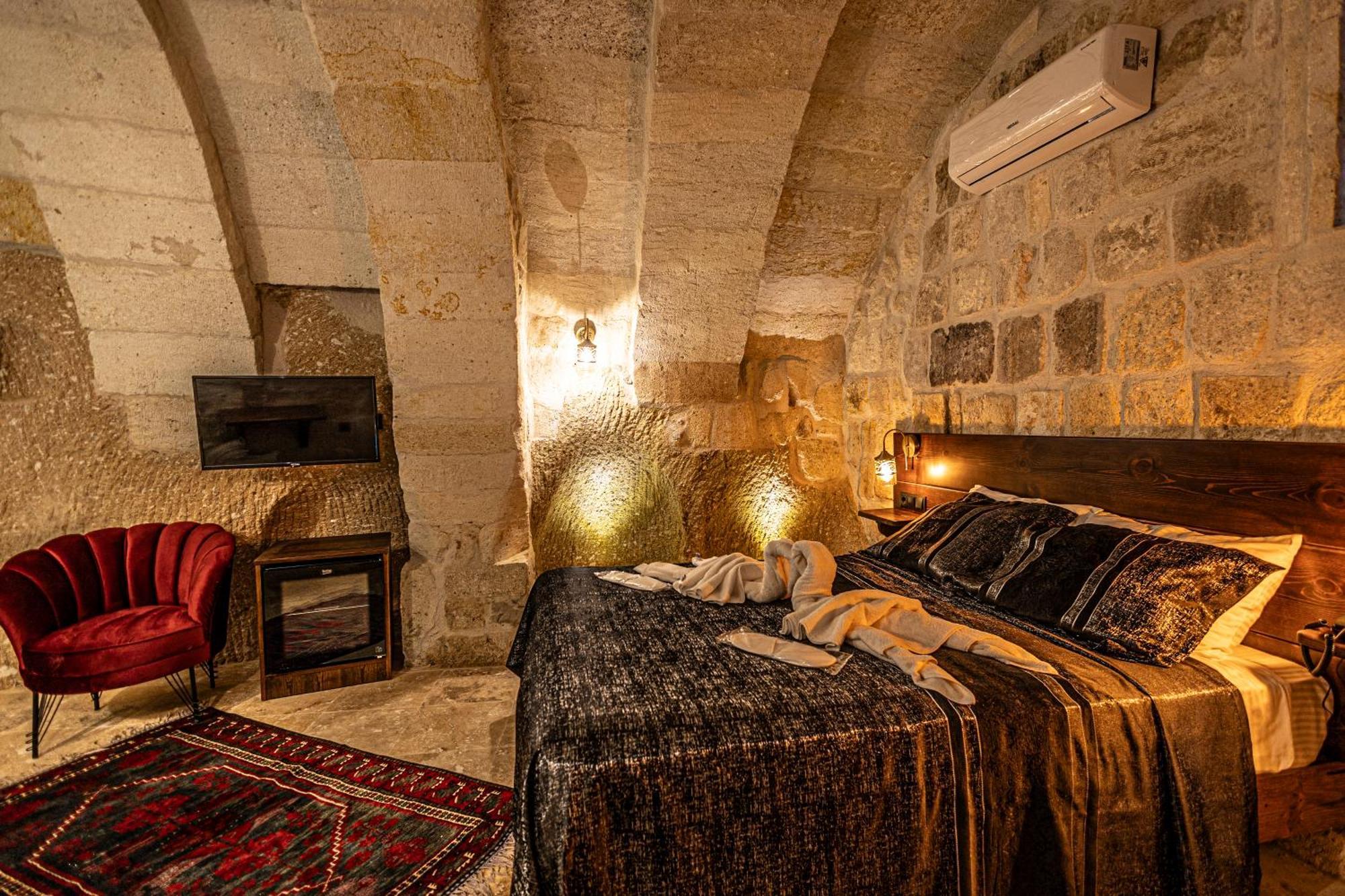 Zuemruetue Anka Cave Hotel Юргюп Екстериор снимка