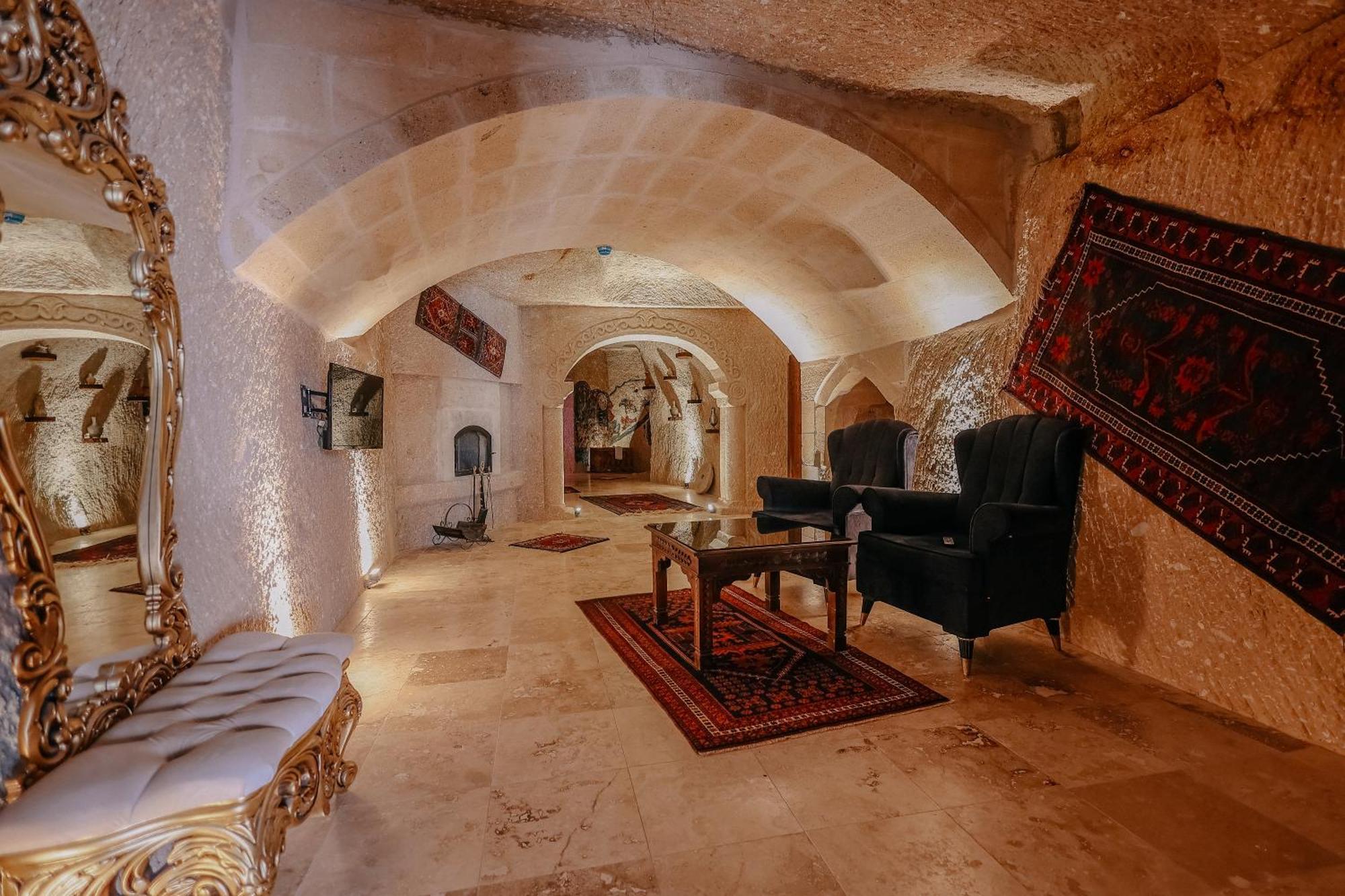 Zuemruetue Anka Cave Hotel Юргюп Екстериор снимка